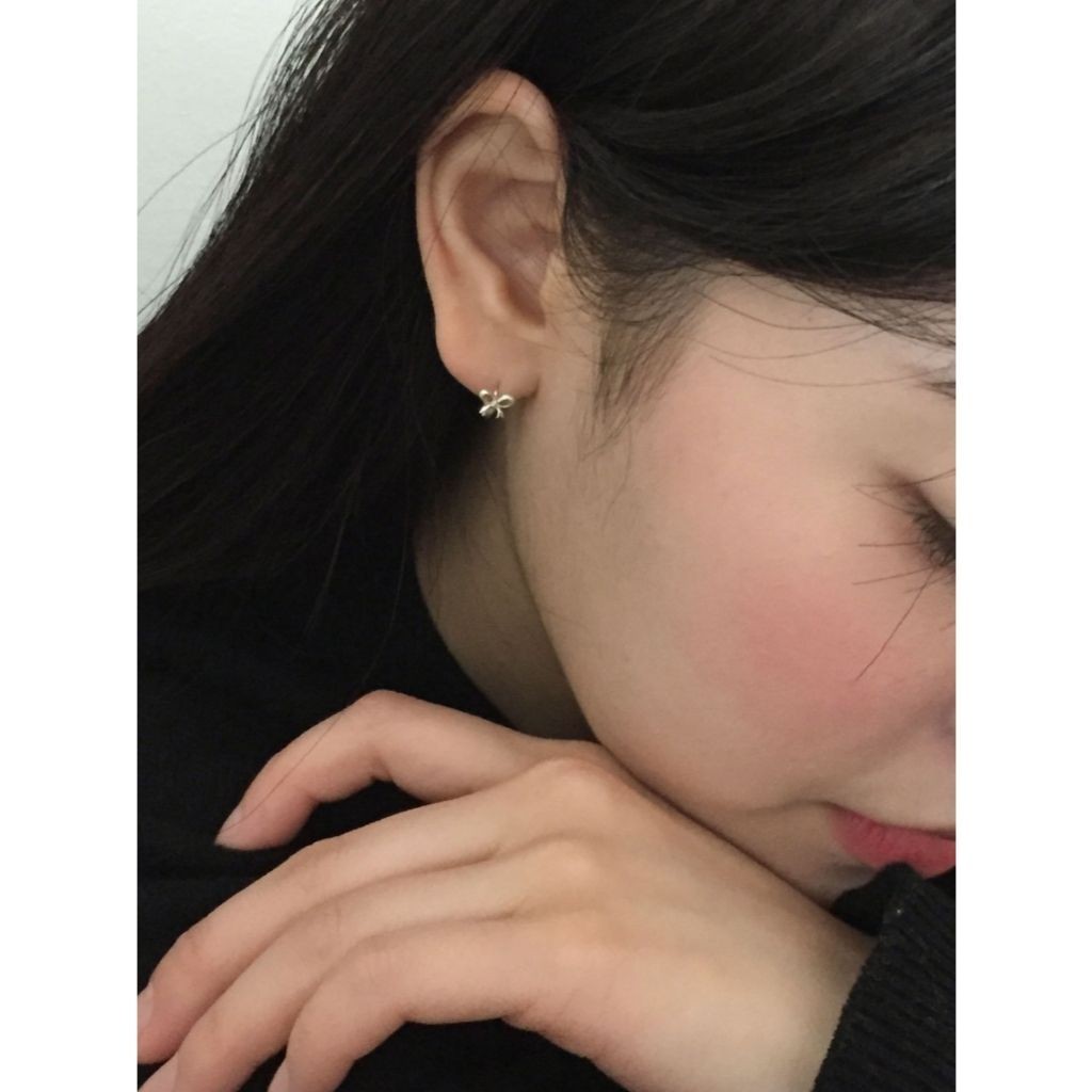 67b7160d26e5e_1740051981.jpg em925純銀┃耳扣式耳環┃mini蝴蝶結圈扣